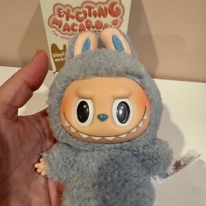 Labubu - Exciting Macaron - Seasalt Coconut